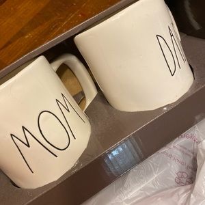 Rae Dunn mom dad mugs